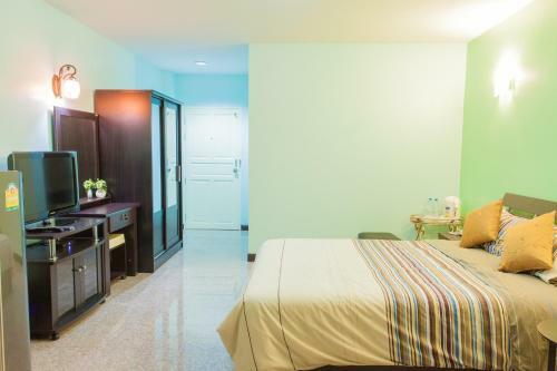 Hotel Nam Talay Resort