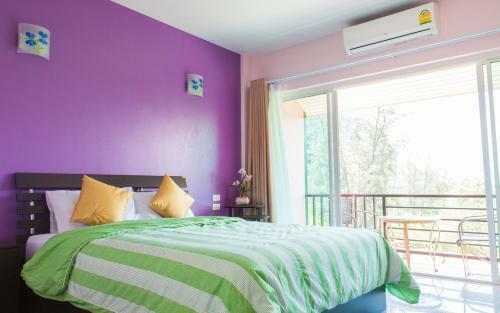 Hotel Nam Talay Resort