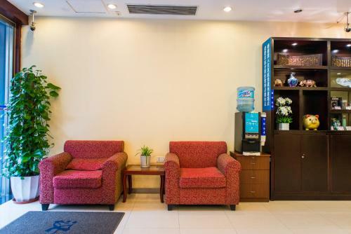 Hotel Hanting Express Shanghai Xikang Road