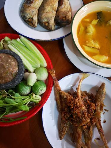 Hostal Siri Guesthouse @ Surat Thani