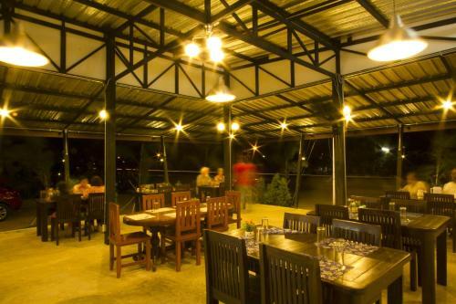 Hotel The Rise Resort Sukhothai Historical Park