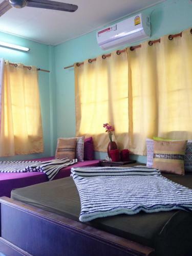 Hostal Coffee In Narrow Guesthouse