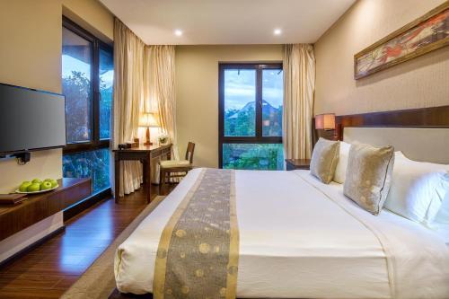 Hotel Yalong Bay Villas & Spa