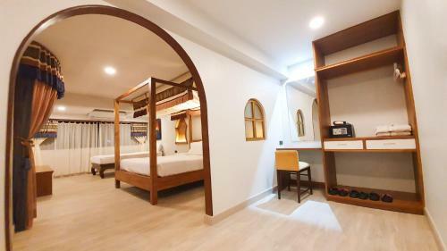 Big Tree Boutique Hotel