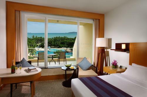 Days Hotel & Suites Sanya Resort