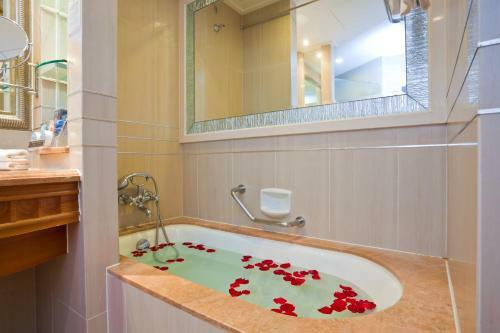 Bao Hong Jinjiang Hotel Sanya