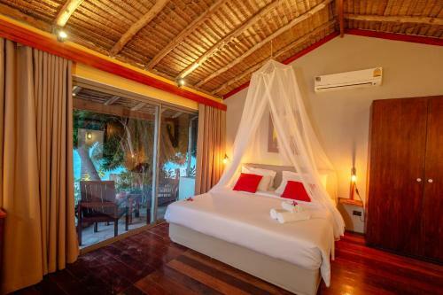 Hotel Secret Garden Beach Resort