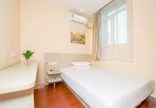 Hotel Hanting Express Shanghai Lujiazui Oriental Pearl Tower