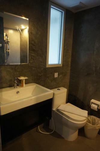 Replay Bangrak Beach Studio Apartment