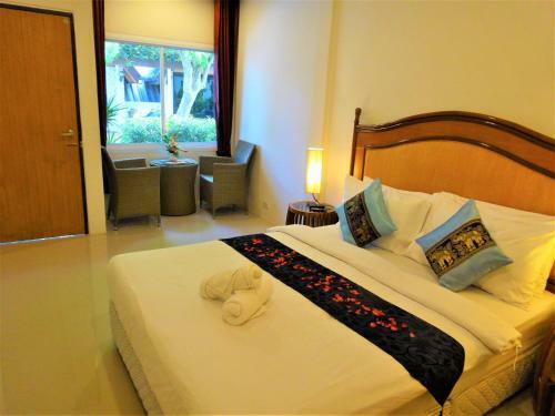 Hotel Bangrak Pier Samui Resort