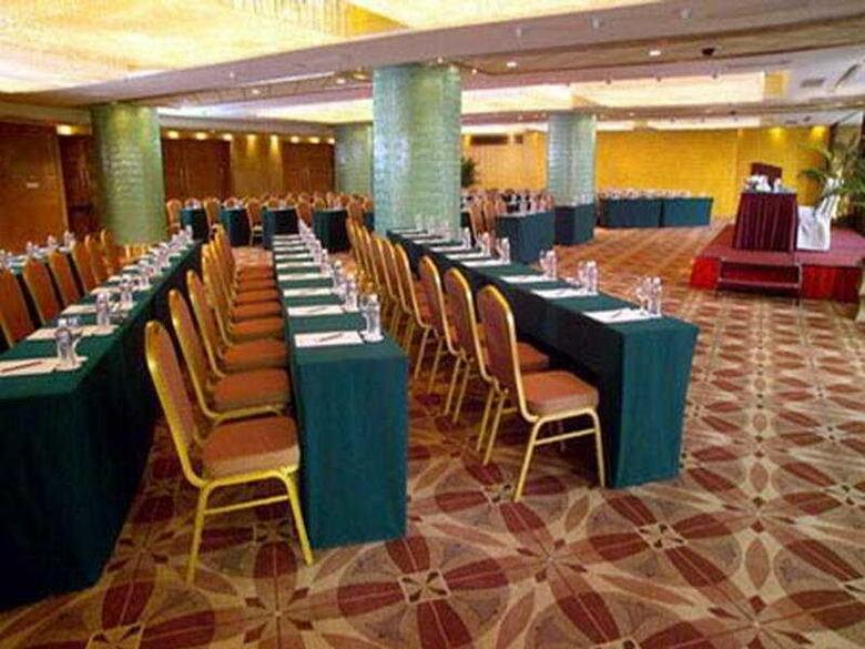 Radisson Blu Hotel Shanghai New World