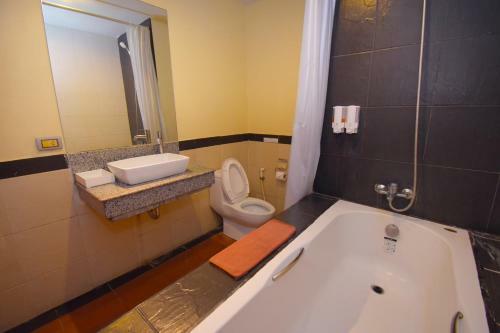 Hotel Honey Resort, Kata Beach