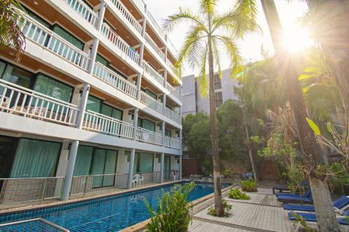 Hotel Honey Resort, Kata Beach