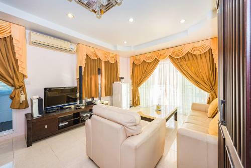 Hotel Pure & Pam Village