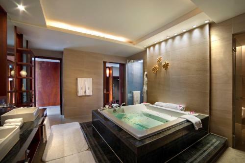 Hotel The Ritz-carlton Sanya, Yalong Bay