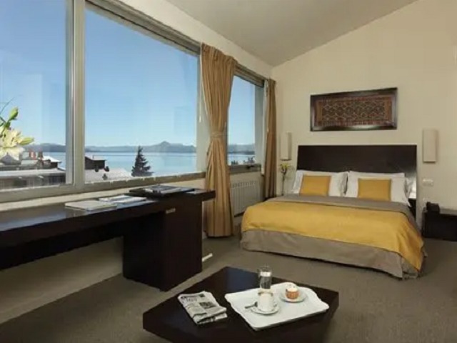 Hotel Dazzler Bariloche