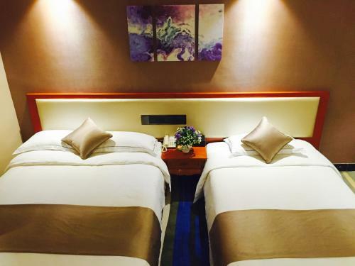 Shenzhen Kaili Hotel, Guomao Shopping Mall