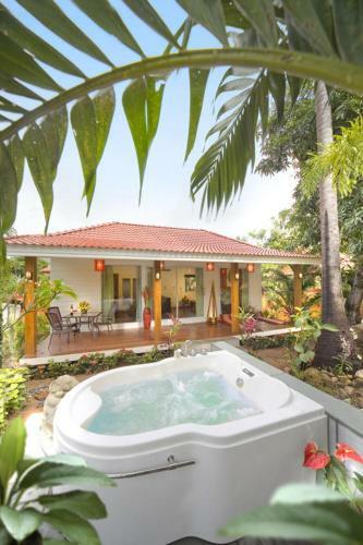 Hotel Paradise Island Estate