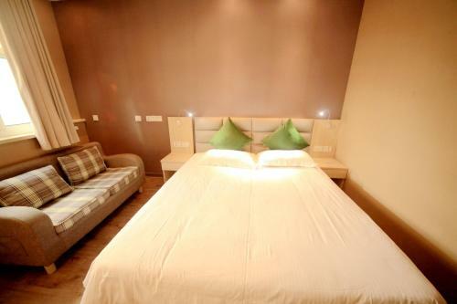 Shanghai Blue Mountain Bund Youth Hostel