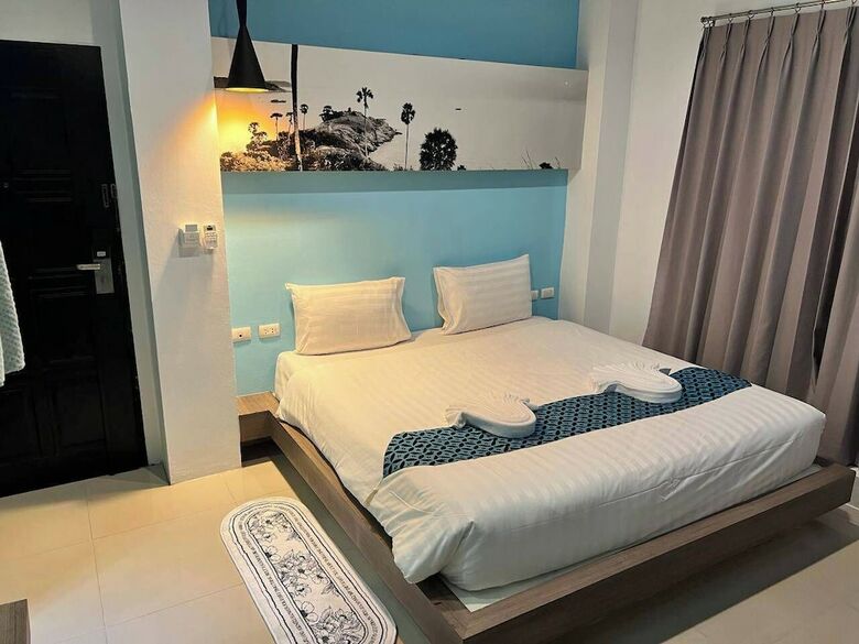 Hotel The Journey Patong