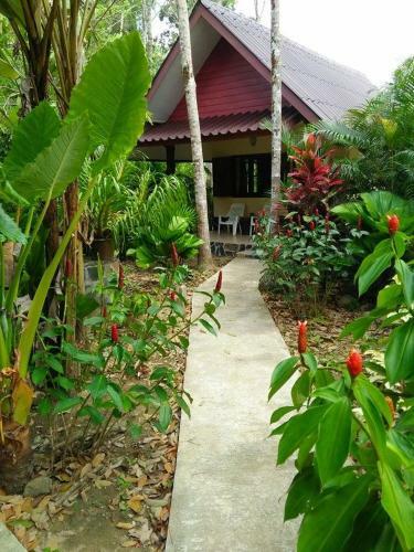 Hotel Khao Sok Holiday Resort