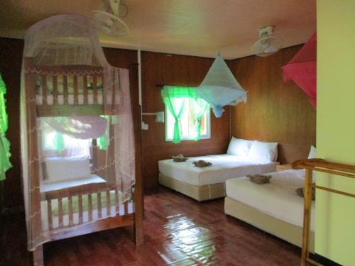 Hostal Khaosok Island Resort
