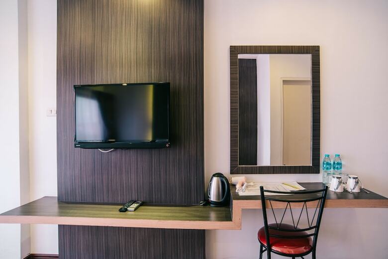 Hotel Studio Patong By Icheck Inn