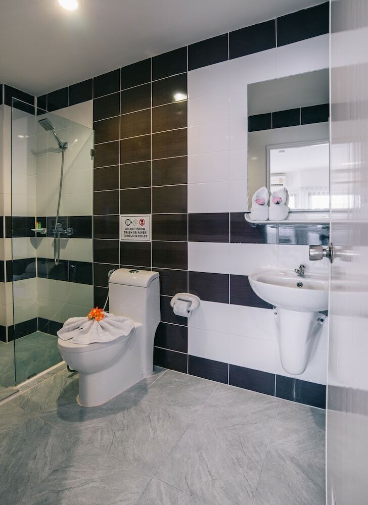 Hotel Studio Patong By Icheck Inn