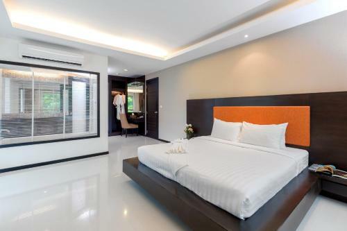 Aparthotel The Regent Kamala Phuket Hotel