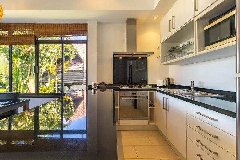 Hotel Kamala Beach Estate