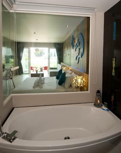 Ratana Apart Hotel ,kamala