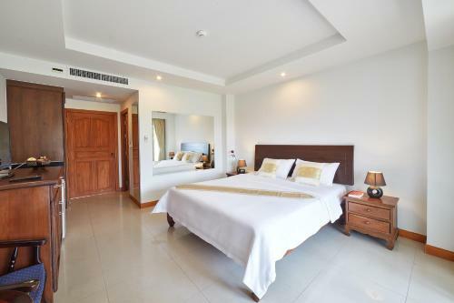 Aparthotel Surin Sabai Condominium