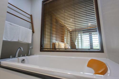 Hotel Tup Kaek Sunset Beach Resort-sha Plus
