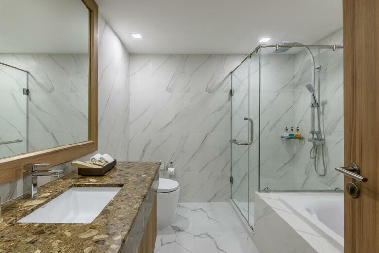 Hotel Adelphi Grande Sukhumvit By Compass Hospitality