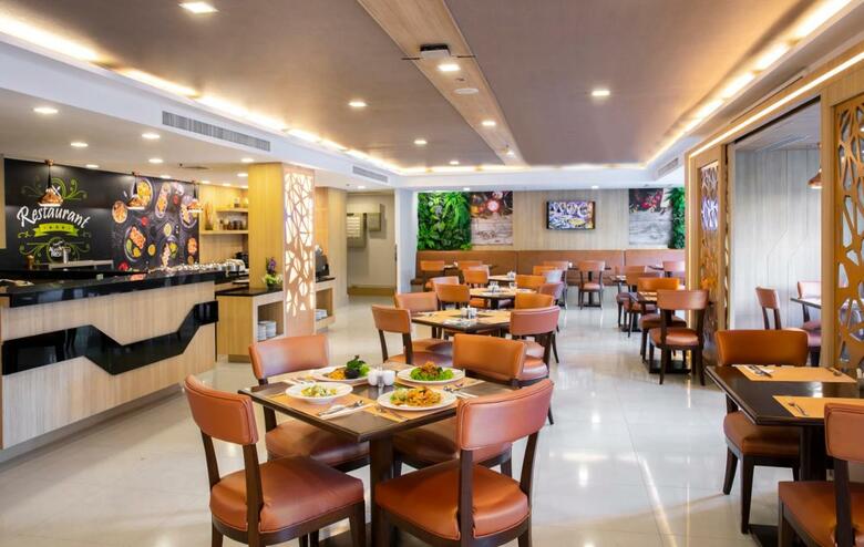 Hotel Adelphi Grande Sukhumvit By Compass Hospitality