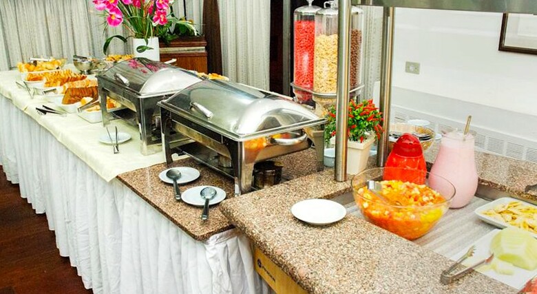 Caravelle Palace Hotel