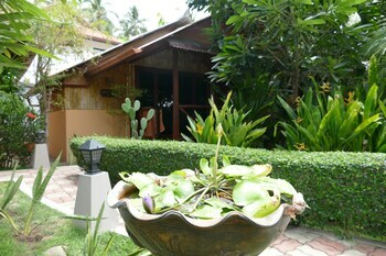 Hotel Baan Sukreep Resort