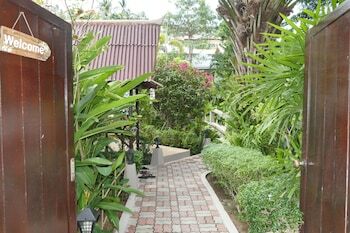 Hotel Baan Sukreep Resort