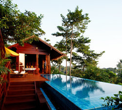 Hotel Zeavola Resort