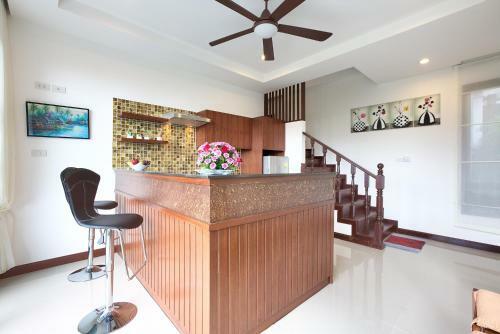 Nb Sunrise Mountain Villa