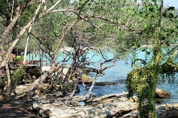 Sangthian Beach Resort