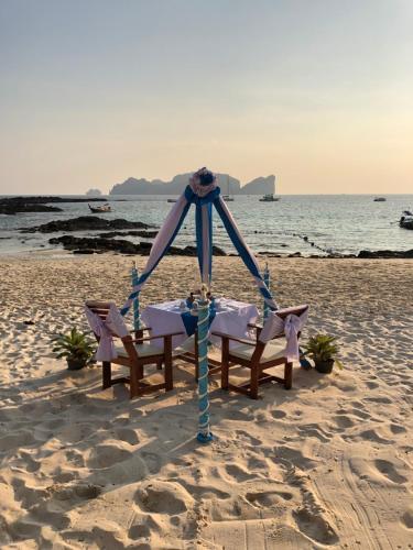 Hotel Phi Phi The Beach Resort