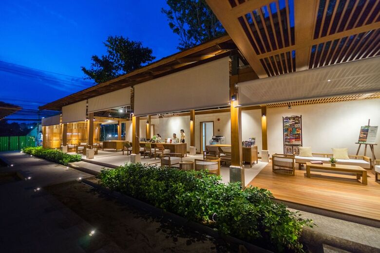 Hotel Banana Fan Sea Resort