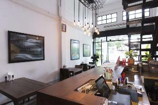 Bed & Breakfast Kama Bangkok