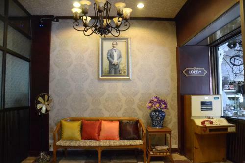 Hostal Bangkok Condotel