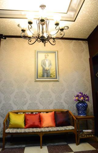 Hostal Bangkok Condotel