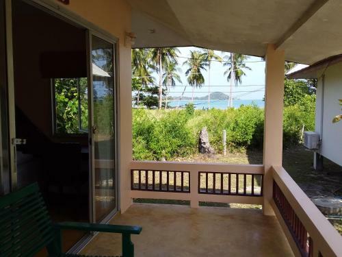 Hotel Jinta Beach Samui