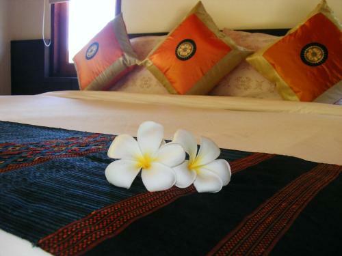Baan Nana Villa