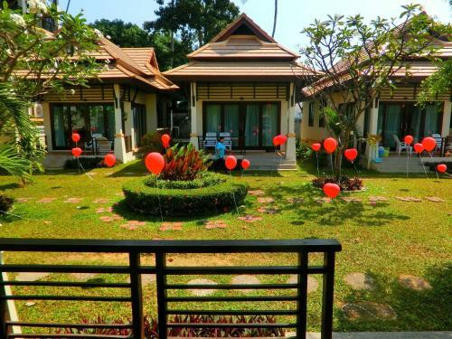 Hotel Poolsawat Villa