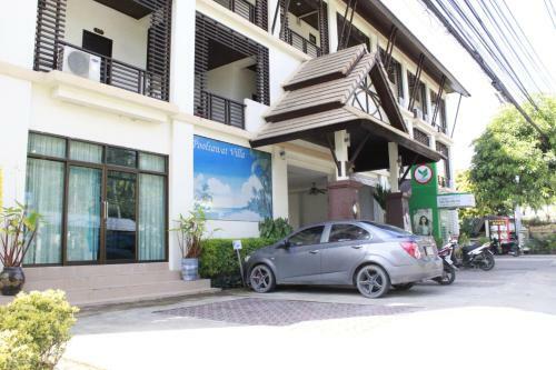 Hotel Poolsawat Villa